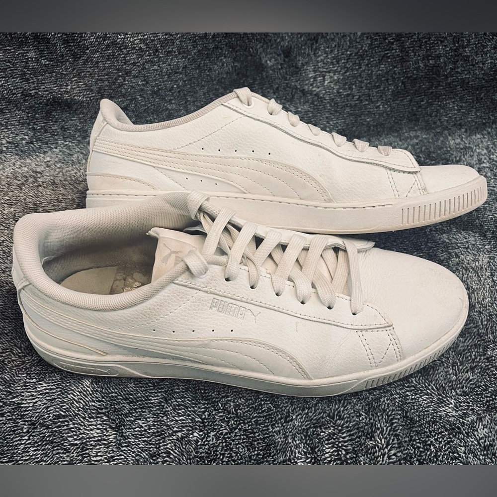 Puma Vikki V3 White Leather Sneakers, Womens Sz 10